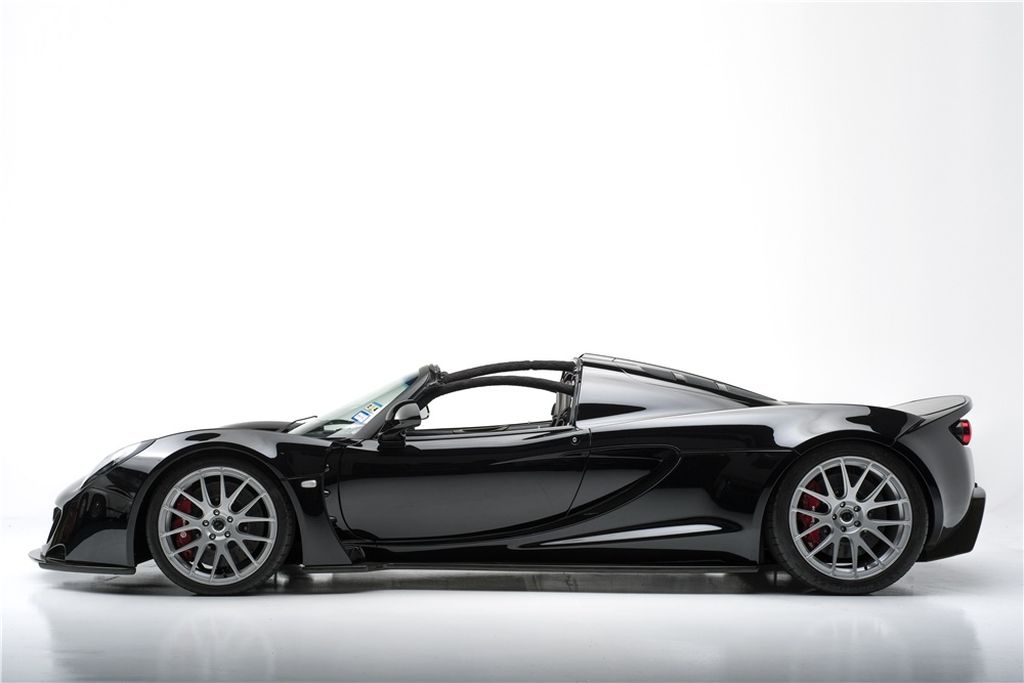 Hennessey Venom GT Spyder 1,244HP của Steven Tyler thu được 18 tỷ cho từ thiện - ảnh 2