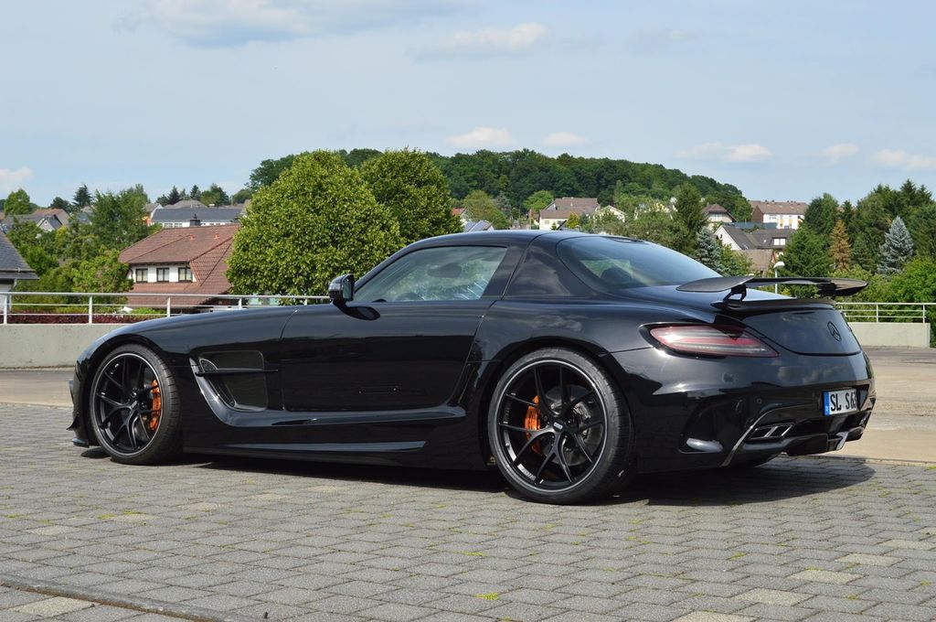 Inden Design thổi nguồn sống mới cho Mercedes-Benz SLS AMG - ảnh 2 Inden Design thổi nguồn sống mới cho Mercedes-Benz SLS AMG - ảnh 2
