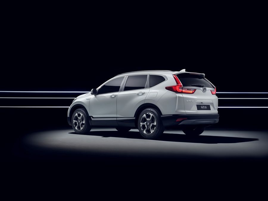 Honda CR-V Hybrid với hệ truyền động điện và diện mạo mới chuẩn bị đến Frankfurt 2017 - ảnh 2 Honda CR-V Hybrid Prototype