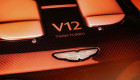 Aston Martin mang Vanquish trở lại với khối động cơ V12 mới