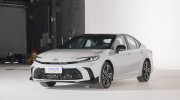 Toyota Camry 2025 ra mắt Trung Quốc với thiết kế khác biệt