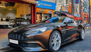 Sài Gòn: Aston Martin Vanquish màu 