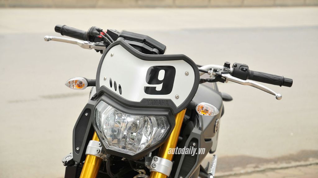 Cận cảnh Yamaha MT-09 Sport Tracker 363 triệu đầu tiên tại Việt Nam