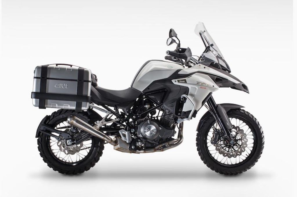 Lộ diện Benelli TRK 502 - mẫu xe môtô địa hình hoàn toàn mới