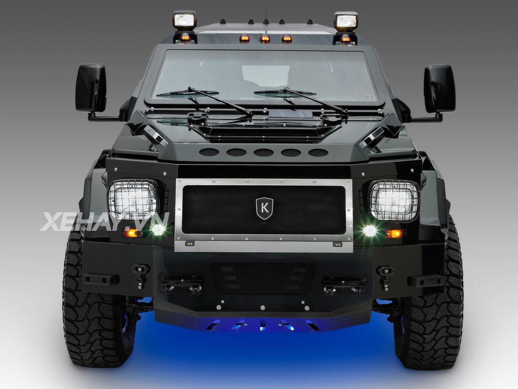 Xem xe bọc thép, chống đạn Knight XV giá hơn 50 tỷ chuẩn bị về Việt Nam