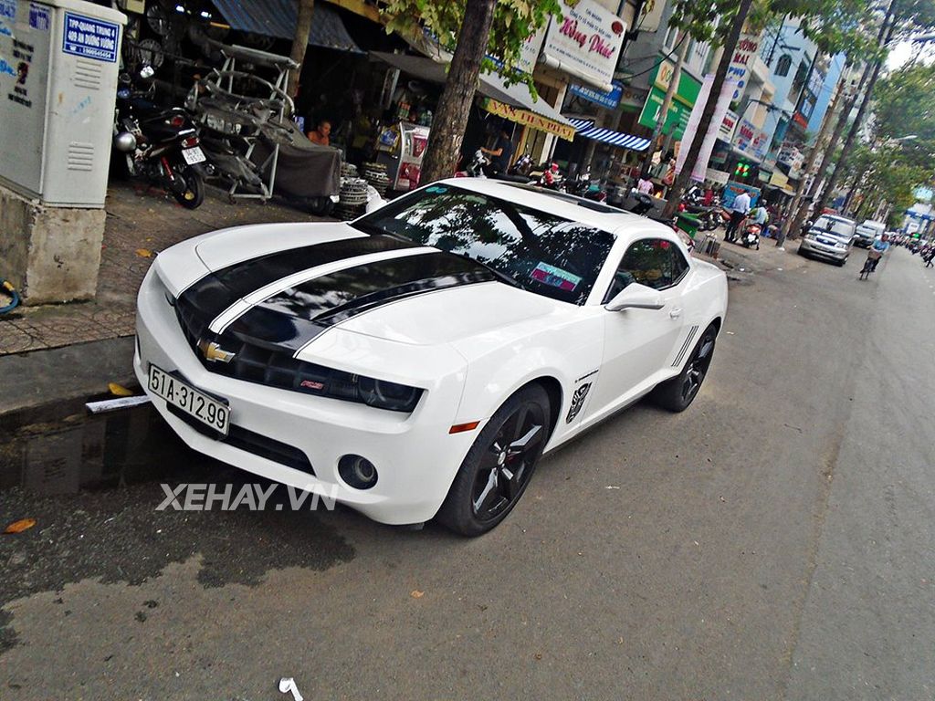 Chiêm ngưỡng Chevrolet Camaro 2010 độ ngoại thất tại Sài Gòn