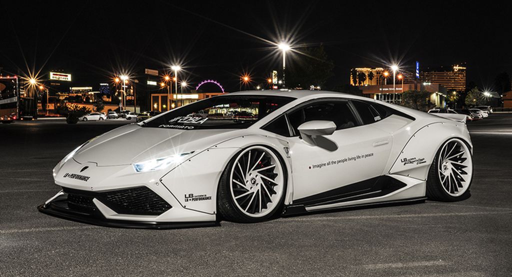 Lamborghini Huracan ấn tượng với 