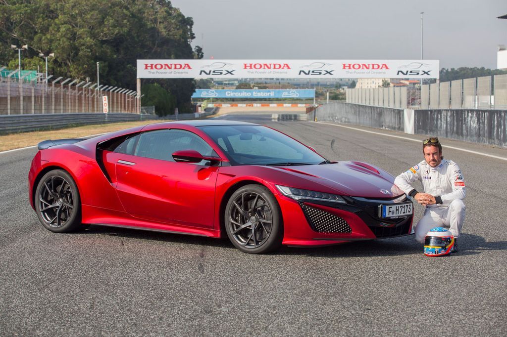 Siêu xe hybrid Honda NSX được công bố đắt hơn Lamborghini Huracan