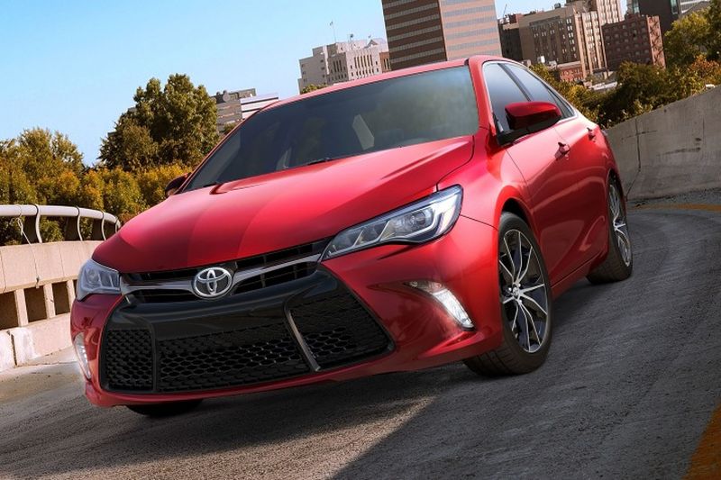 Toyota Camry 2017 25 2017   reviews technical data prices