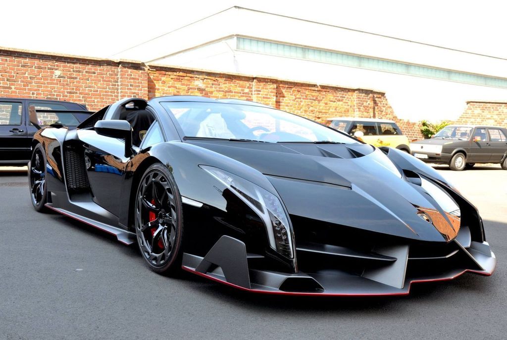 Siêu phẩm Lamborghini Veneno Roadster được rao bán với giá 122 tỷ VNĐ