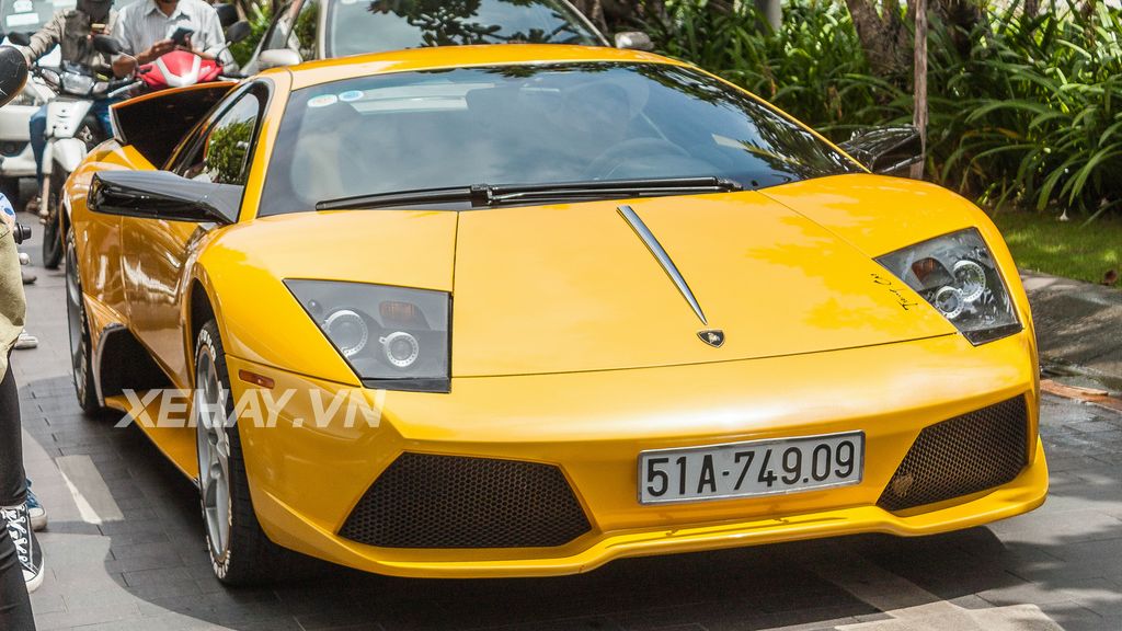 Lamborghini Murcielago LP640 vàng bất ngờ 