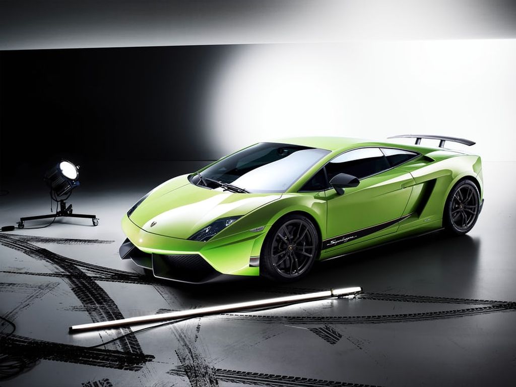 Lamborghini - 53 năm hành trình đam mê (Phần cuối - Vững bước tiến tới  tương lai)