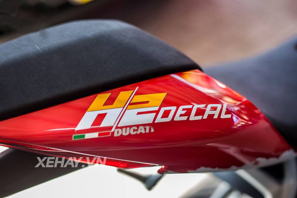 Ducati 959 Panigale độ cực chất với bộ tem đấu cùng loạt đồ chơi hiệu 7