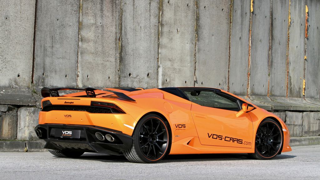 Lamborghini Huracan Spyder được độ với sợi carbon tối đa bởi VOS