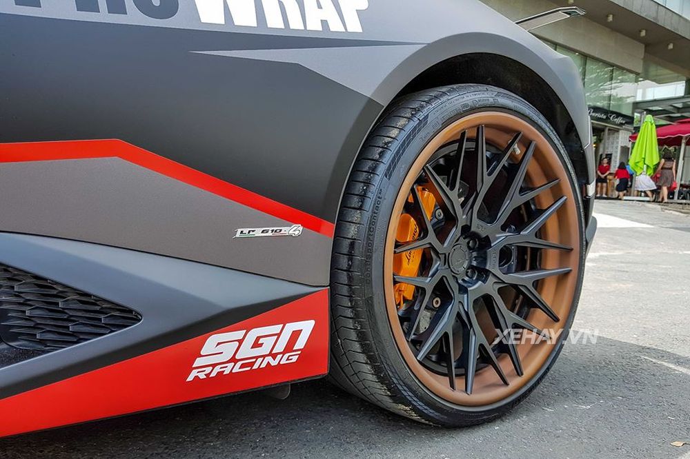 Lamborghini Huracan với bộ tem độ Huracan Super Trofeo sắp ra mắt tại VIMS 2017