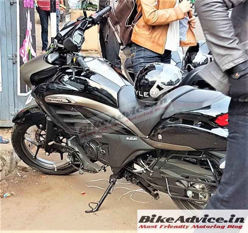 Suzuki Intruder 150 - Cruiser giá rẻ được mong đợi bất ngờ xuất hiện trên đường phố - ảnh 3 Suzuki Intruder 150 - Cruiser giá rẻ được mong đợi bất ngờ xuất hiện trên đường phố - ảnh 3