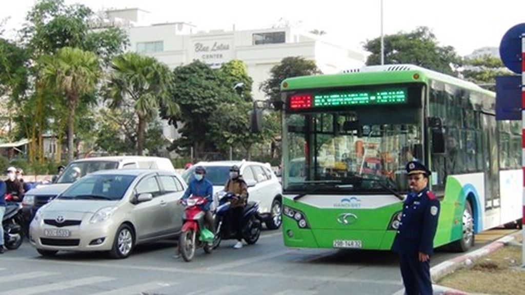 THACO Trường Hải nói gì về thông tin xe buýt nhanh Hà Nội