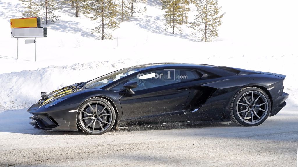 Sắp có một phiên bản Lamborghini Aventador 