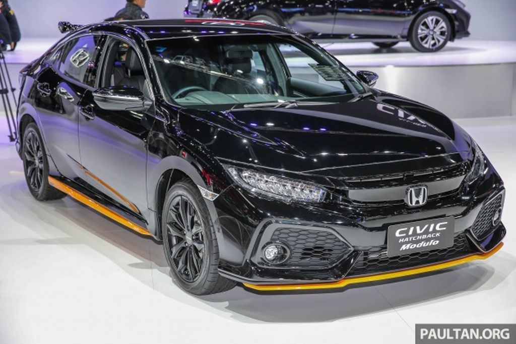 The 2017 Honda Civic Sedan Raises the Bar for Onboard Technology