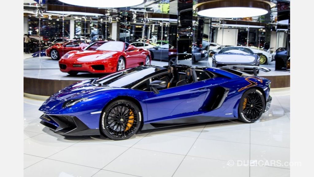 Lamborghini Aventador SV mui trần được rao bán ở Dubai với giá 13 tỷ VNĐ