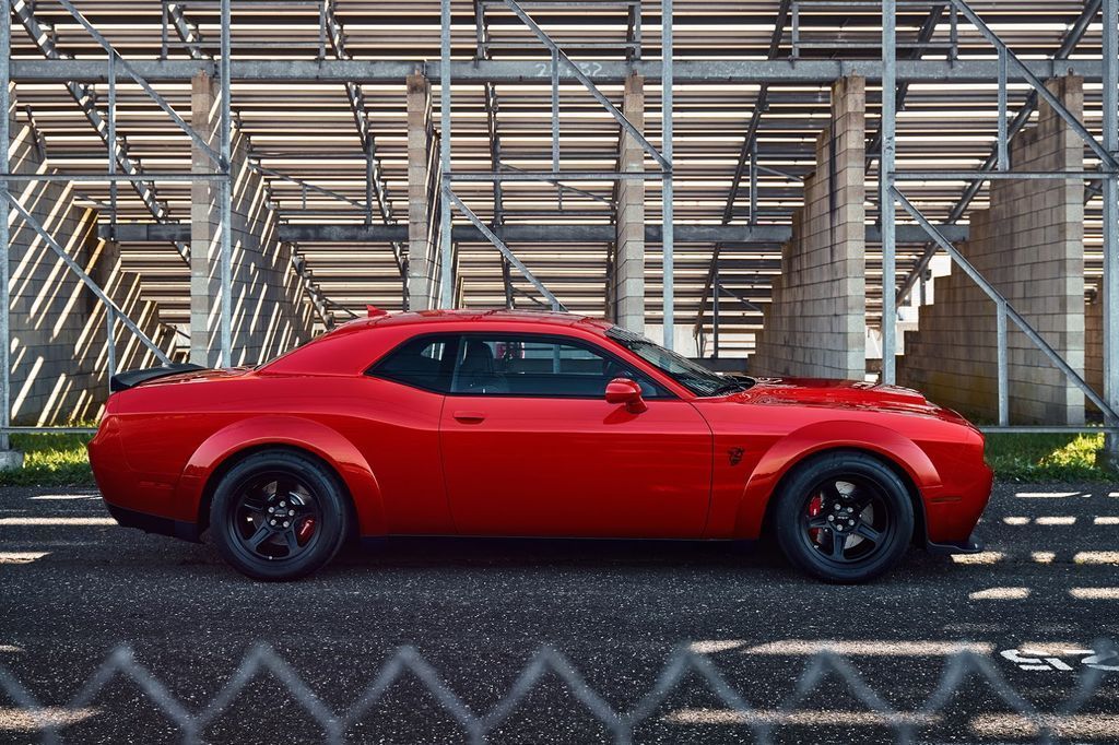 Dodge Challenger SRT Demon 2018 có giá bán chỉ từ 1,93 tỷ VNĐ