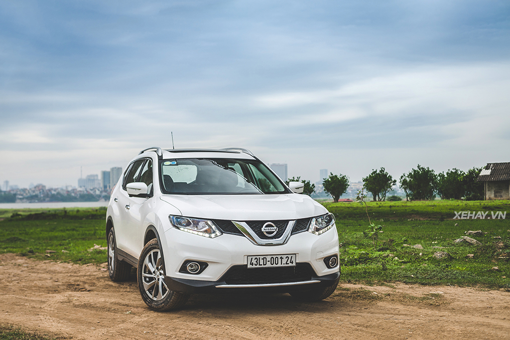 Nissan XTrail ST 2WD 7 seat 2017 review  CarsGuide