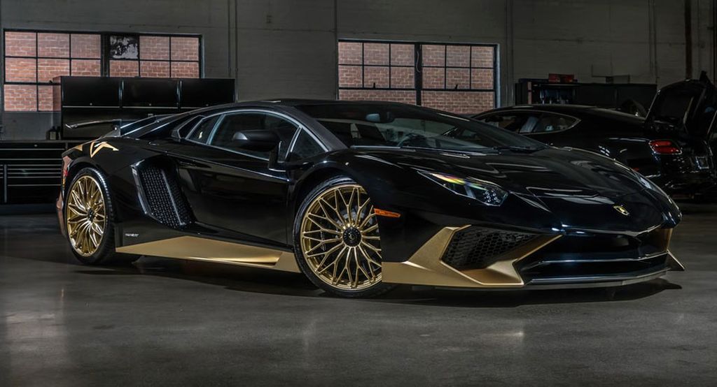 Ấn tượng mạnh với Lamborghini Black Gold - một trong những chiếc Aventador  SV cuối cùng được sản xuất