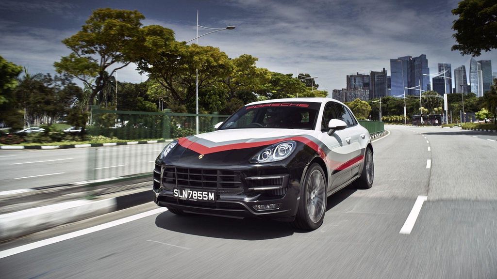 Chiêm ngưỡng Porsche Macan Turbo với đồ họa xe đua cực kỳ bắt mắt - ảnh 9 Chiêm ngưỡng Porsche Macan Turbo với đồ họa xe đua cực kỳ bắt mắt - ảnh 9
