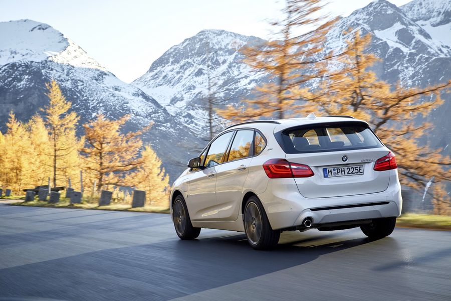 BMW 225xe Active Tourer Eerste rijtest AutoWeek