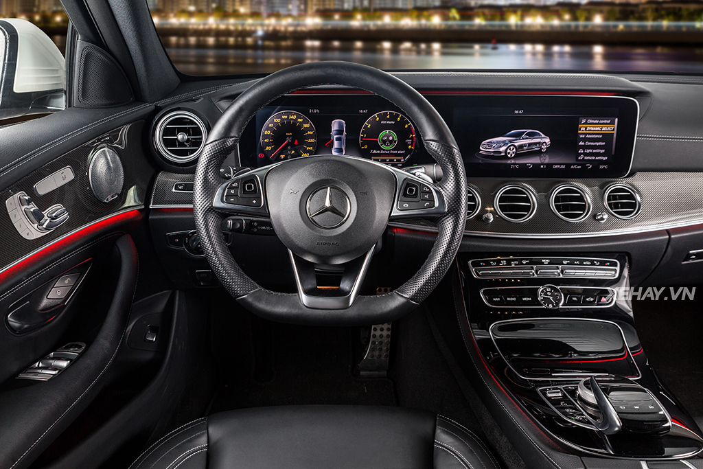 ĐÁNH GIÁ XE] Mercedes-Benz E300 AMG - 