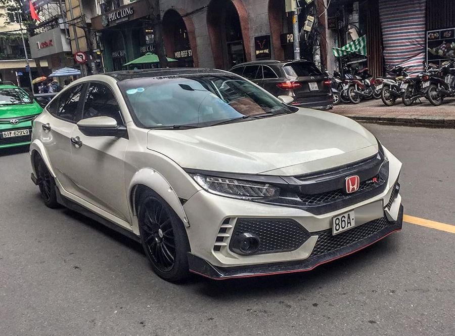 Honda Civic độ body kit Type R siêu hầm hố và cá tính tại Bình Thuận ...