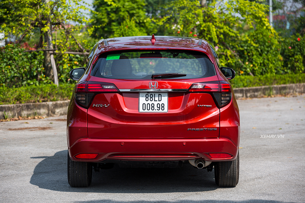 Đuôi xe Honda HRV 2019 màu đỏ mới