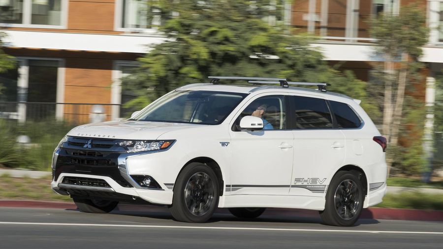 Mitsubishi Outlander 2021 Sáº½ ÄÆ°á»£c Phat Triá»n Dá»±a Tren Nissan Rogue