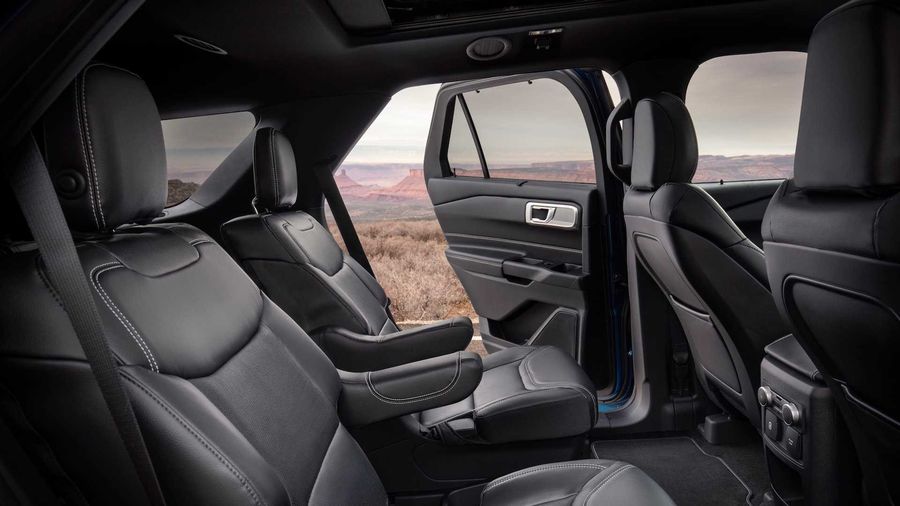 hàng ghế thứ 2 Ford Explorer 2020