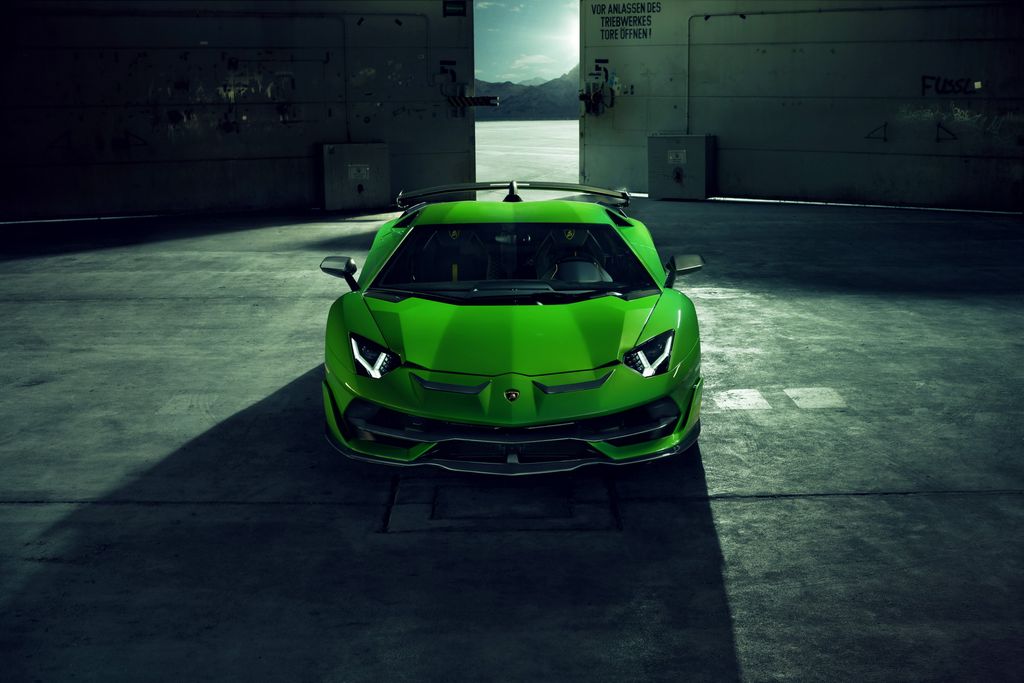 Lamborghini Aventador SVJ Novitec có thiết kế mới lạ, cá tính và đầy ấn tượng. Với khối động cơ V12 siêu mạnh và nhiều tính năng tiên tiến, chiếc xe này đang thu hút được sự chú ý của nhiều tín đồ đam mê siêu xe. Nếu bạn là một trong số đó, hãy đừng ngại chọn xem bức ảnh liên quan đến chiếc xe này!