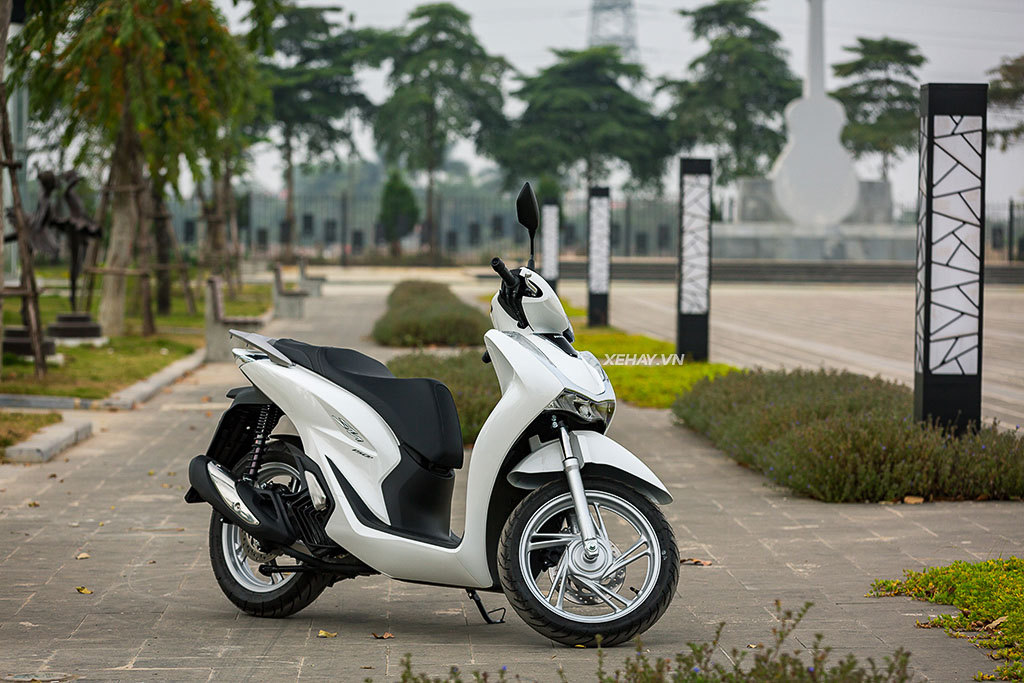 TRÊN TAY Honda SH mode 2020  thiết kế hiện đại hơn động cơ eSP  YouTube