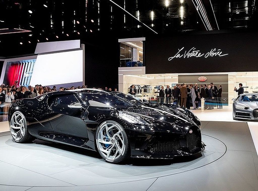 Ngắm siêu xe 3 triệu USD Bugatti Chiron đầu tiên tại Mỹ - Báo Thái Nguyên  điện tử
