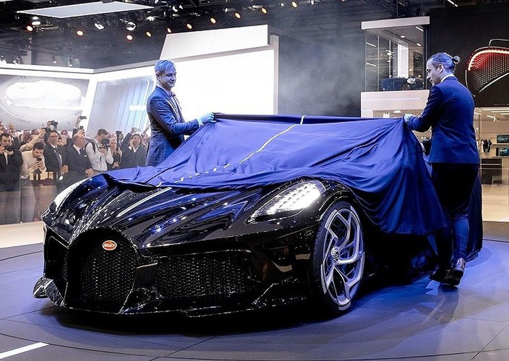 Mô hình xe Bugatti La Voiture Noire 132 XHO chính hãng giá rẻ