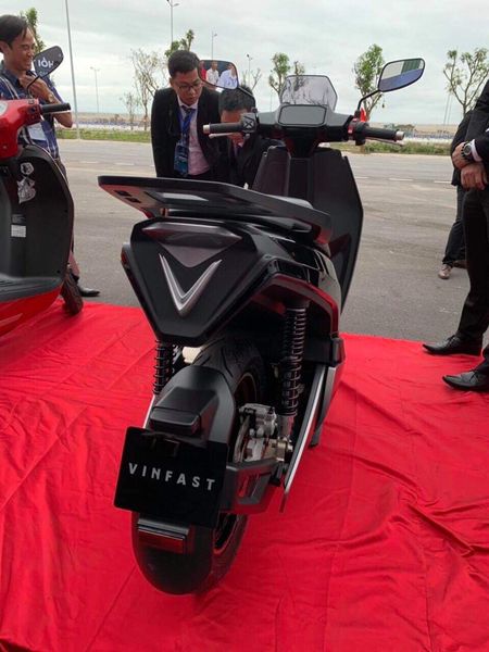 VinFast sắp ra mắt xe máy điện dành cho nam đấu Honda SH