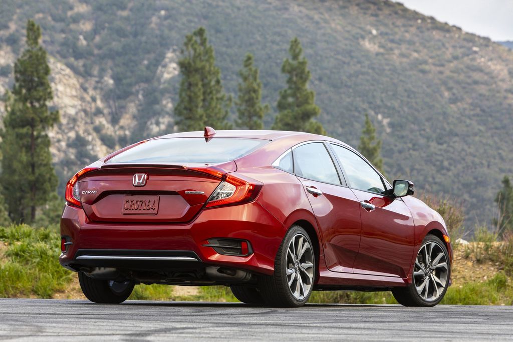  Honda Civic cierra el precio del millón de dong en los EE. UU.