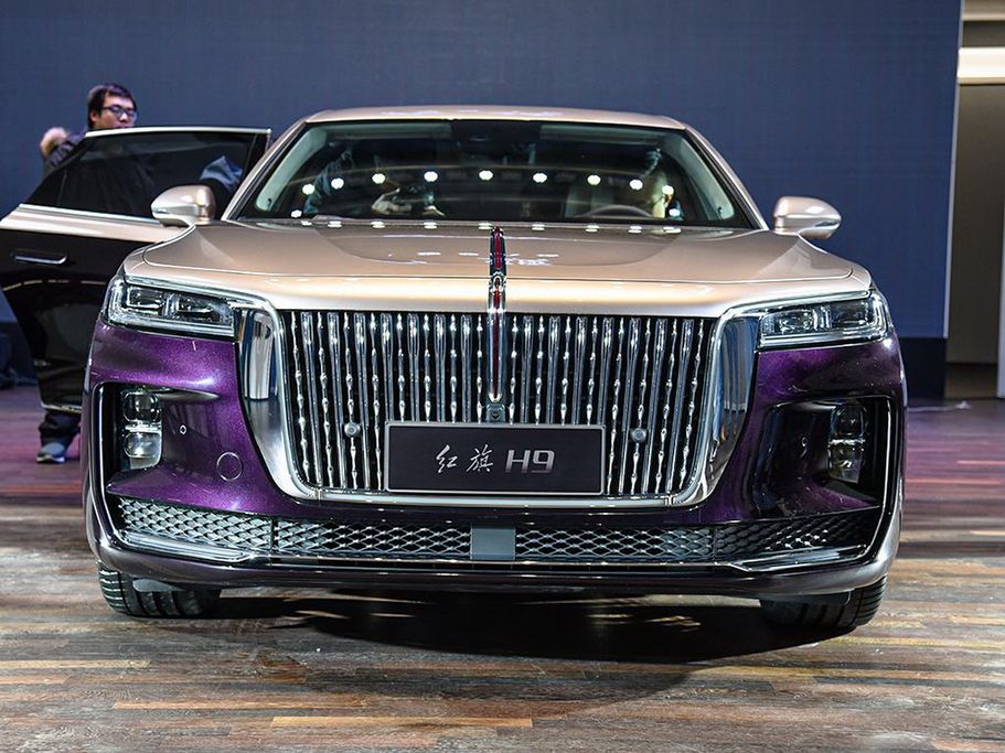 Hongqi ra mắt 2 mẫu xe mới tại Việt Nam thiết kế như RollsRoyce giá rẻ