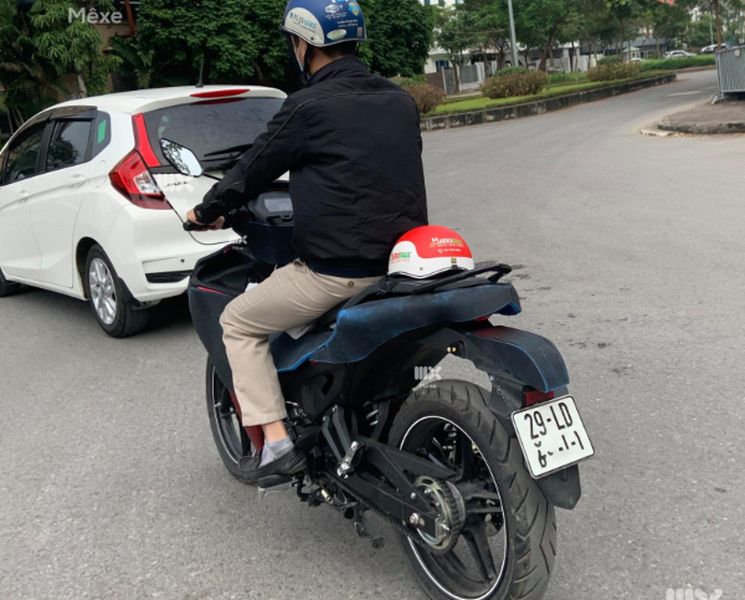 Bắt gặp xe côn tay mới của Yamaha chạy thử nghiệm tại Việt Nam, có vẻ ...