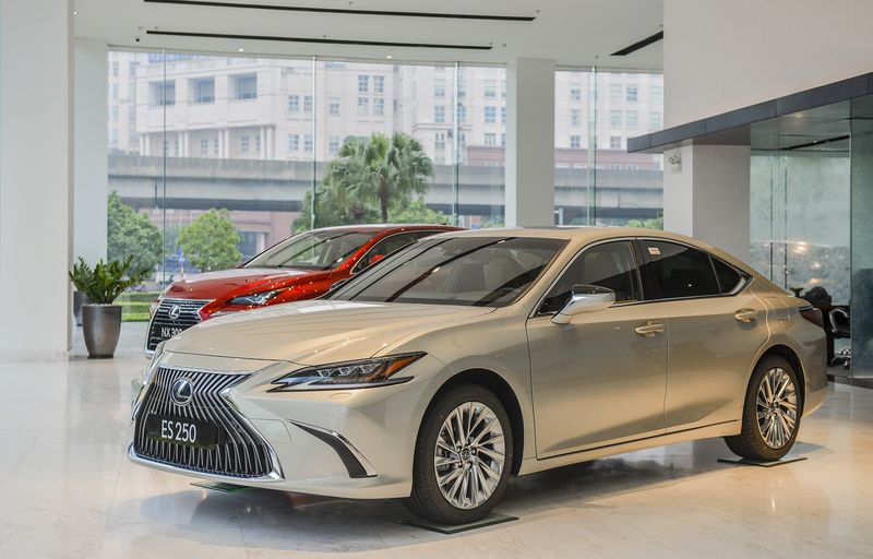 Lexus Es 2021 Vừa Ra Mắt Thị Trường Việt Nam Có Gì Mới Khi Giá Vẫn Từ 2,5  Tỷ Đồng