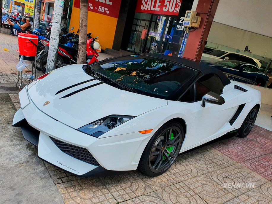 Lamborghini Gallardo Spyder Performante: Siêu phẩm bị thời gian 