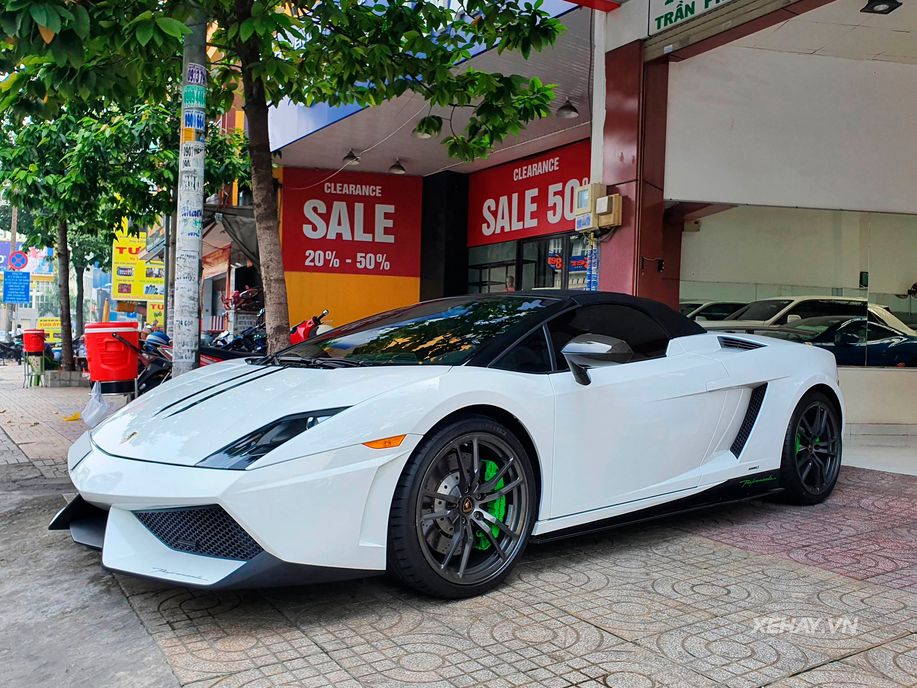 Lamborghini Gallardo Spyder Performante: Siêu phẩm bị thời gian 