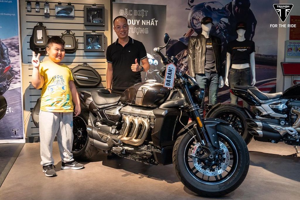 Một Trong Hai Chiếc Triumph Rocket Iii Tfc Tại Việt Nam Đã Có Chủ -