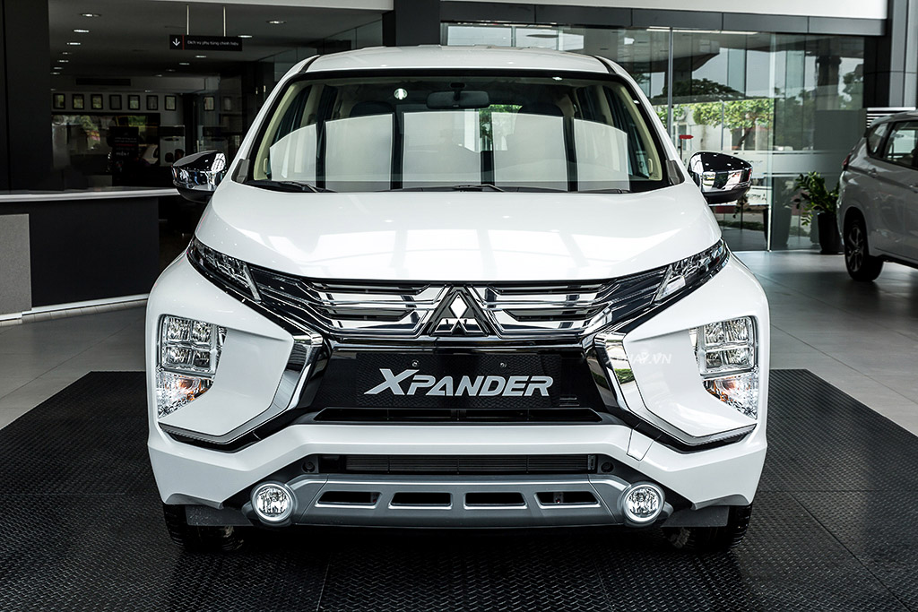 Với thiết kế đậm chất thể thao, Mitsubishi Xpander mang tới cảm giác trẻ trung, năng động cho người lái. Tận hưởng trải nghiệm lái xe tuyệt vời, đưa gia đình đến những nơi đẹp và khám phá thế giới xung quanh.