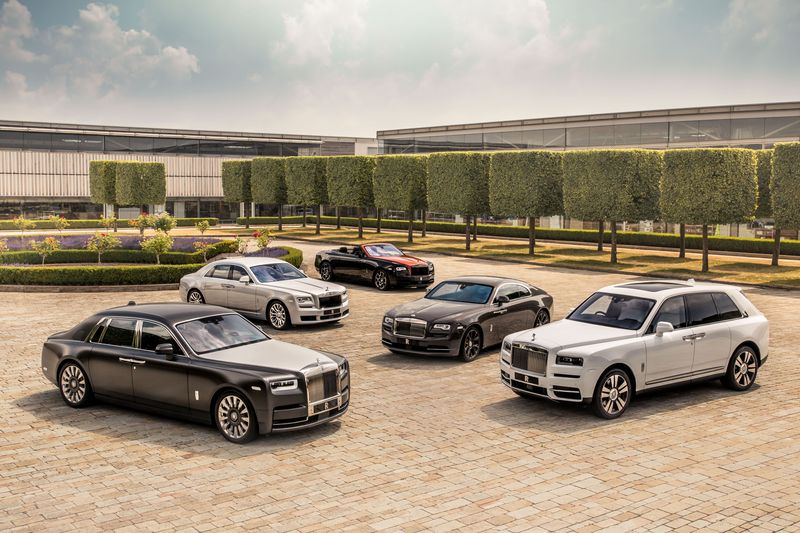 Close Up of the Spirit of Ecstasy and Rolls Royce Logo on the Shining Grill  on the Front of a RR Phantom Car Hong Kong China  Editorial Photo   Image of