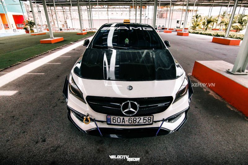 Mùa dịch xe thể thao MercedesBenz CLA 45 AMG bán lại hơn 1 tỷ đồng tiền  độ bằng nửa tiền xe  CafeAutoVn