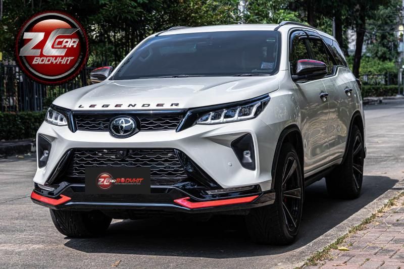 Toyota Fortuner 2021 đã hé lộ những hình ảnh thực tế tại Hà Nội  Xefun